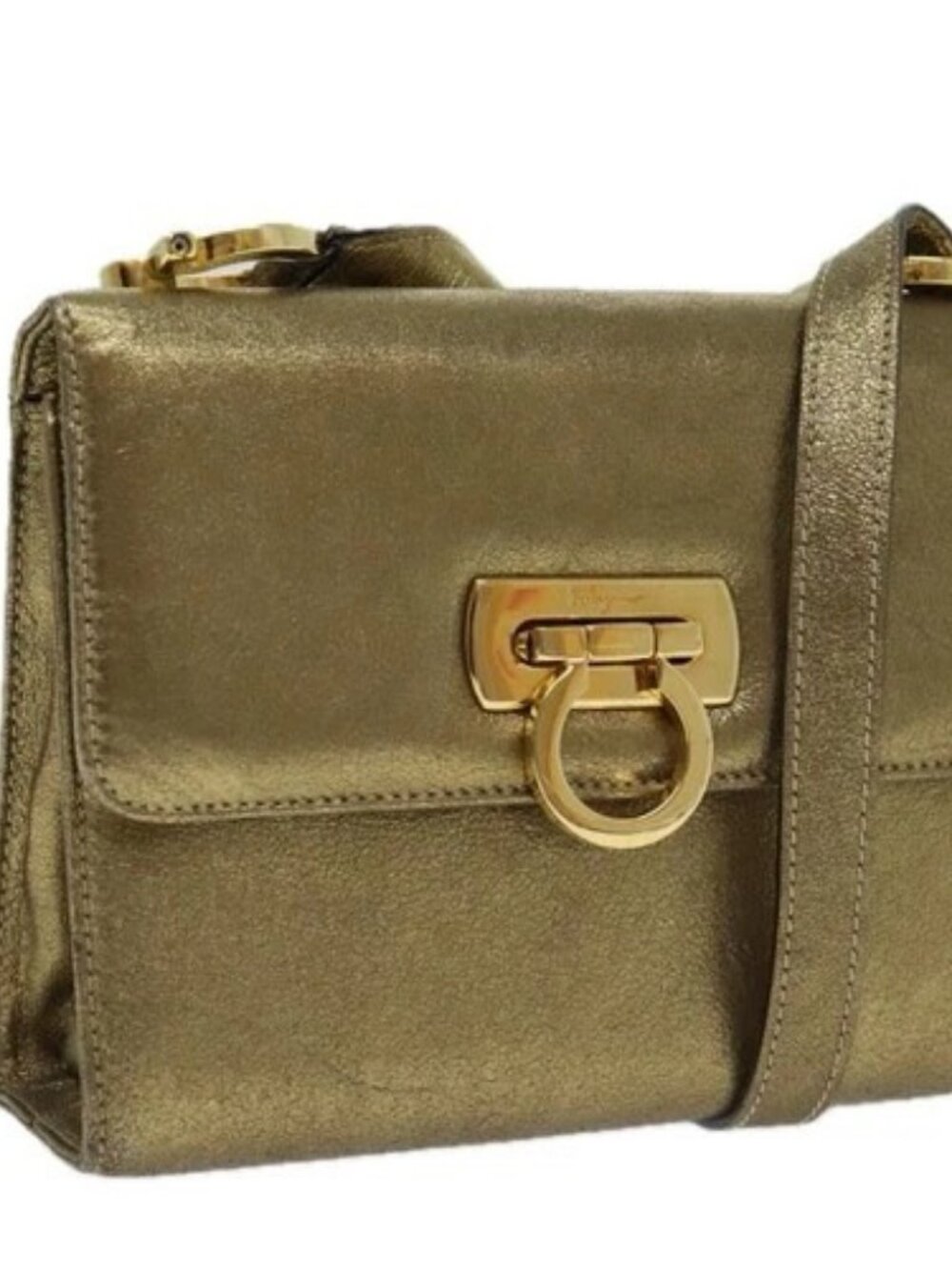 Salvatore Ferragamo Gancini Shoulder Bag Leather Gold Auth hk1653